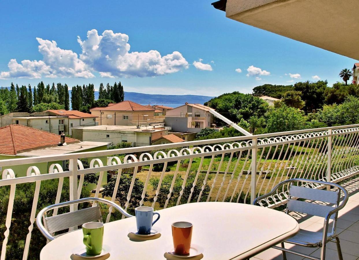 Apartments Iko Omiš Екстериор снимка