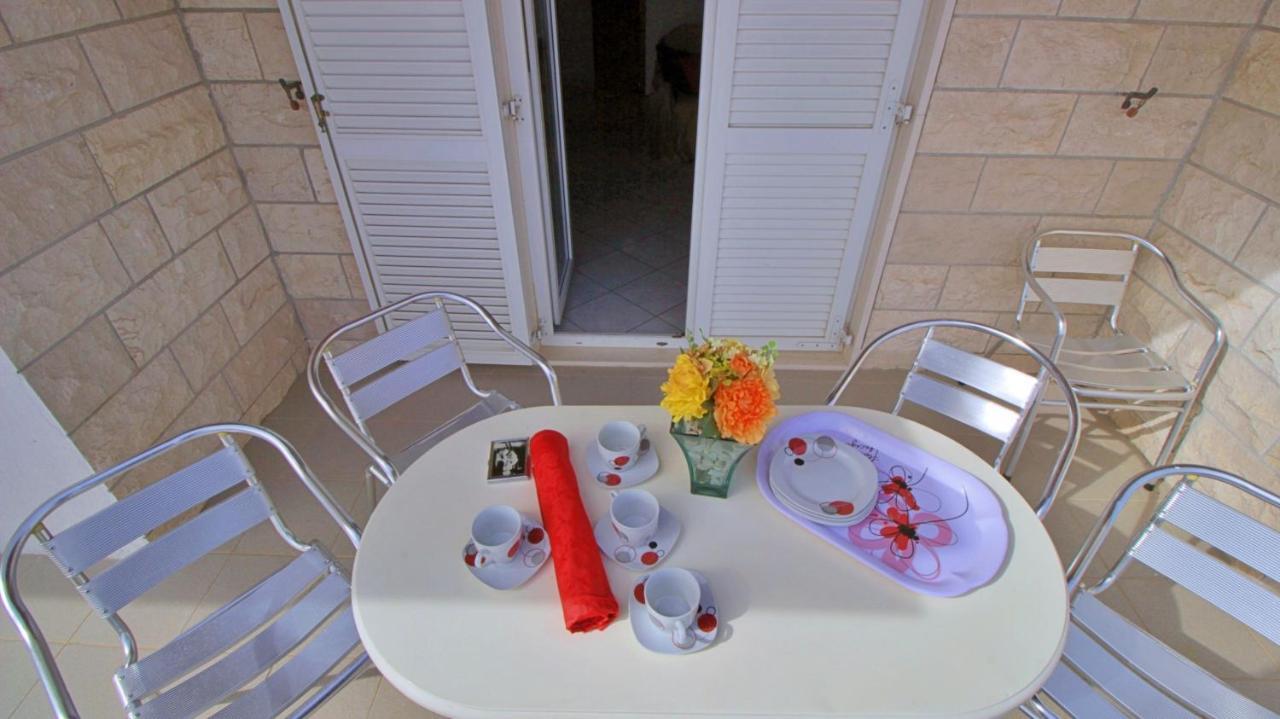 Apartments Iko Omiš Екстериор снимка